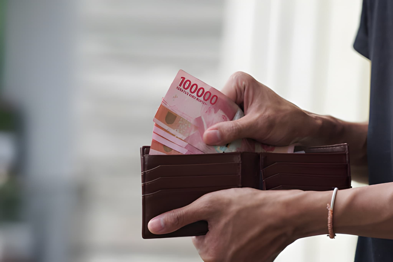 main image for 5 Pilihan Tempat Menyimpan Uang yang Paling Aman di Rumah