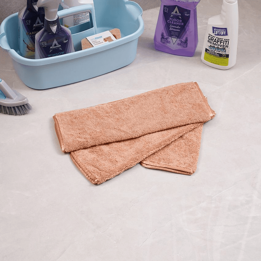 main image for Apa Itu Kain Microfiber? Ini Kelebihan dan Cara Pilihnya!