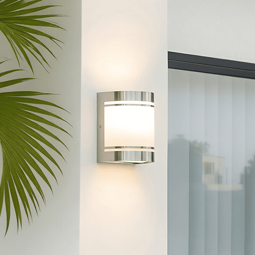 lampu-dinding-outdoor