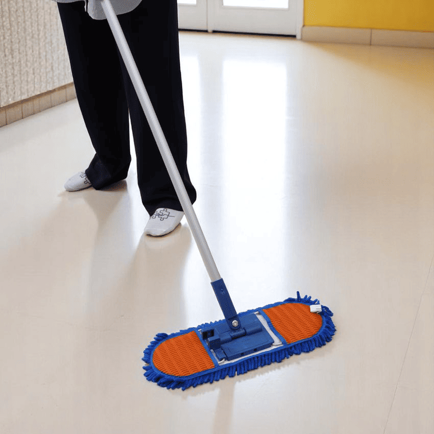 main image for 6 Cairan Pembersih Lantai untuk Berbagai Jenis Permukaan