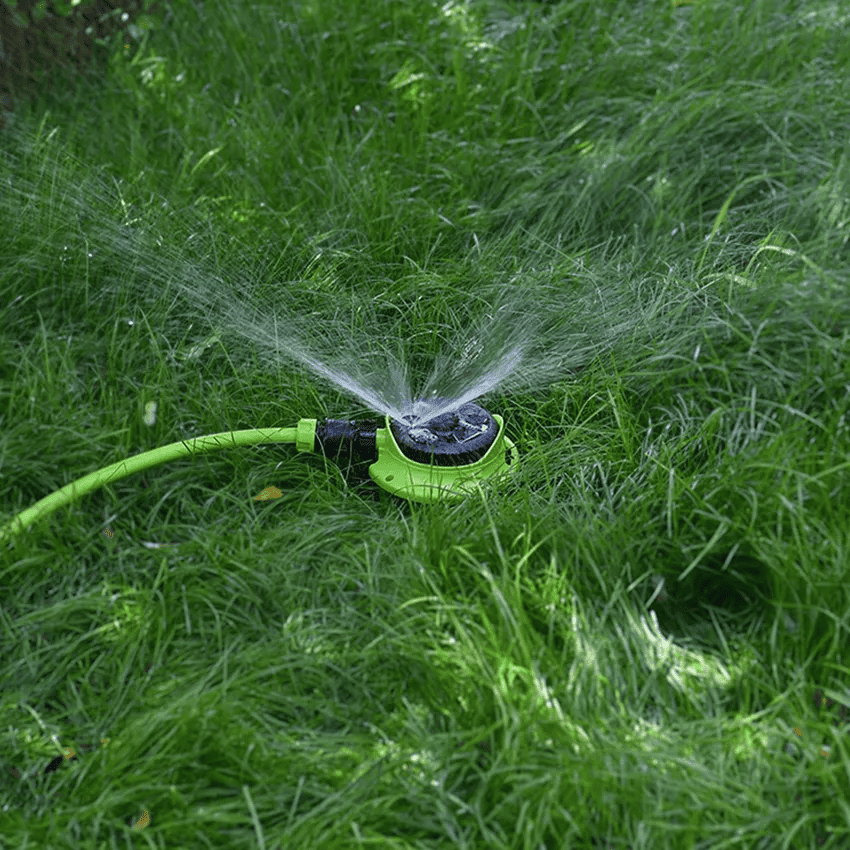 alat-untuk-menyiram-tanaman