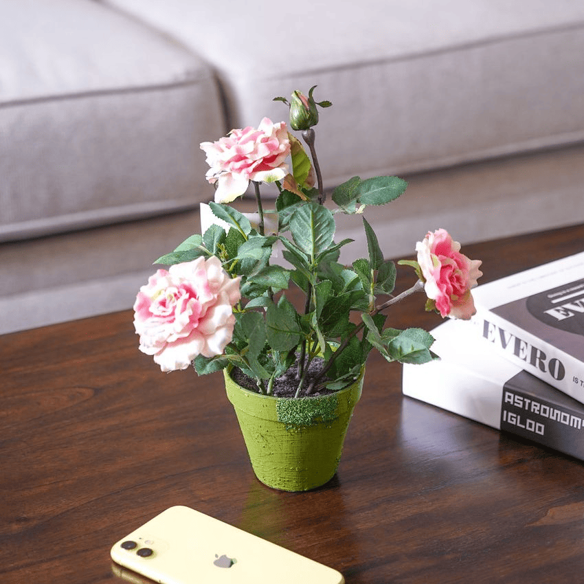 main image for Apa Itu Bunga Artificial? Begini Cara Merawatnya