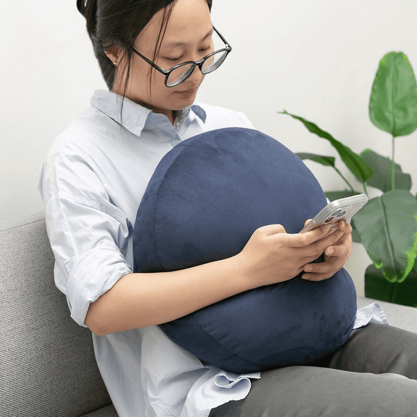 cara-menata-ruang-tamu-yang-menyatu-dengan-ruang-keluarga