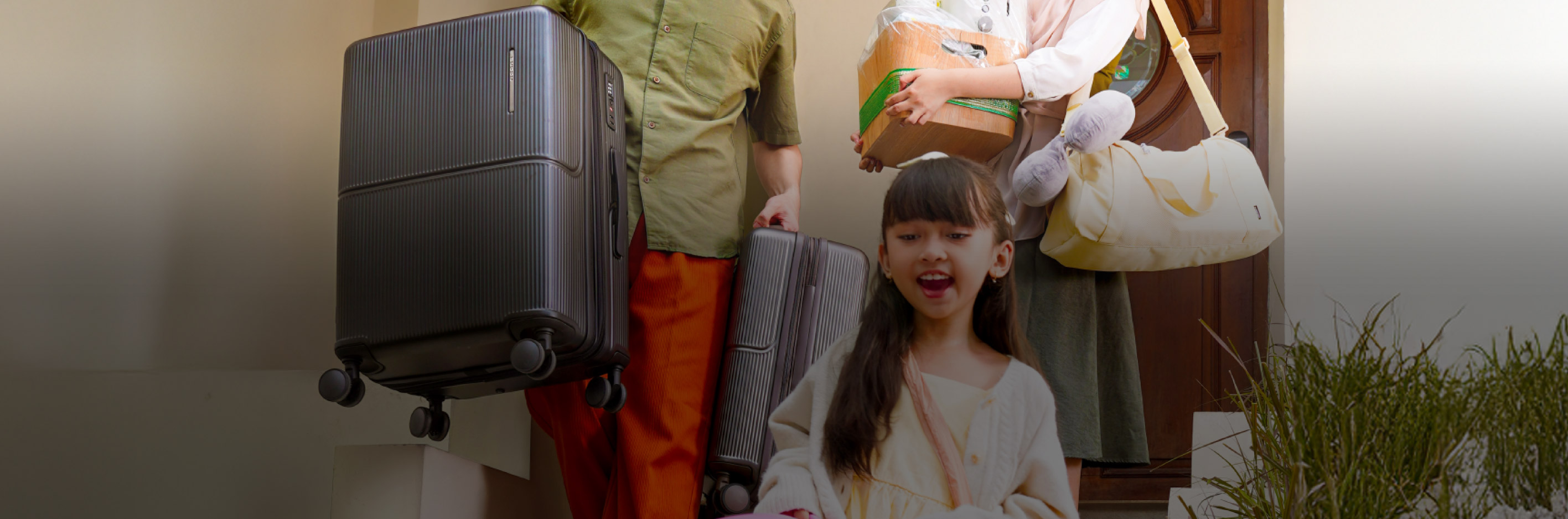 main image for 5 Tips Menjaga Rumah Tetap Aman Saat Ditinggal Mudik, Bisa Dipantau dari Mana Saja