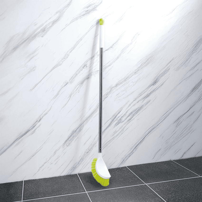 cara-membersihkan-lantai-kamar-mandi-yang-hitam