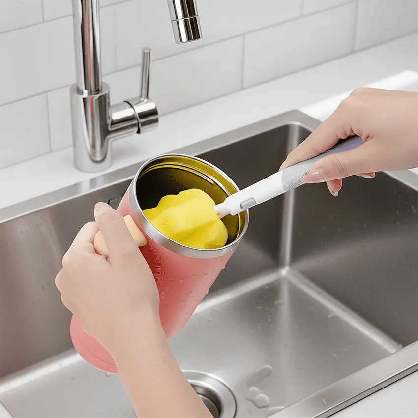 cara-mencuci-botol-minum-baru