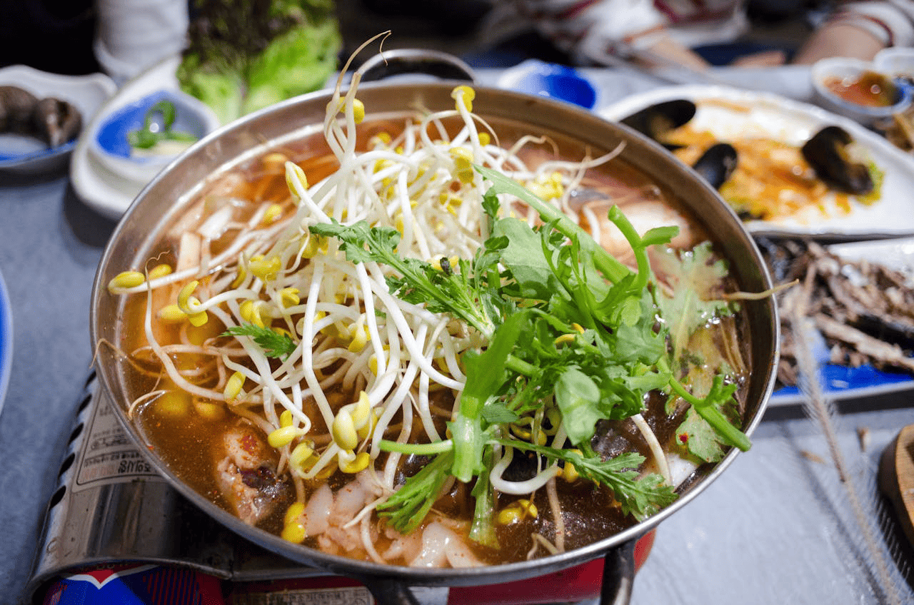 main image for Apa Itu Steamboat? Ini Bahan dan Cara Membuatnya di Rumah