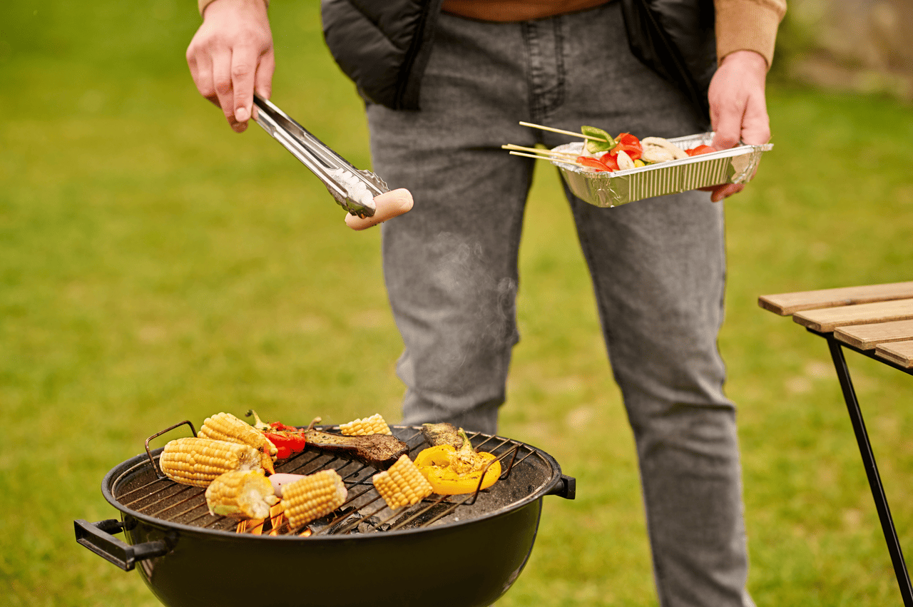 main image for 5 Tips BBQ-an di Rumah agar Daging Juicy dan Tidak Gosong