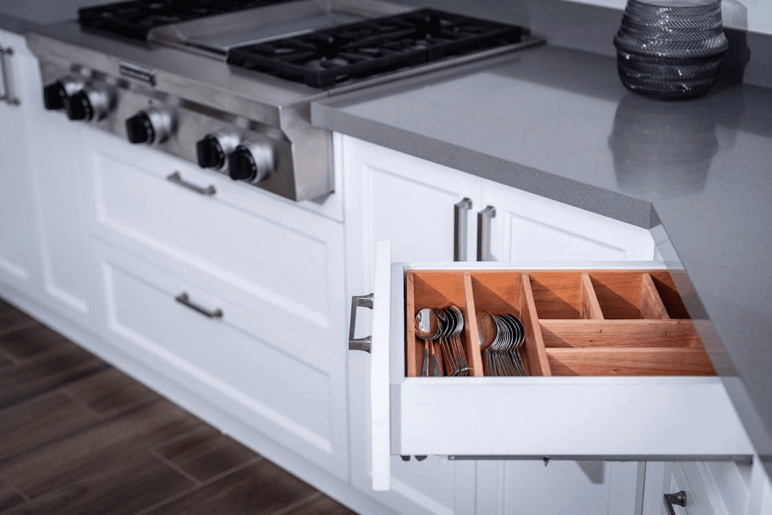 main image for Ukuran Rak Sendok Laci yang Ideal untuk Dapur Lebih Rapi