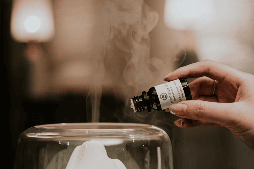 main image for Cara Menggunakan Essential Oil dengan Aman dan Benar