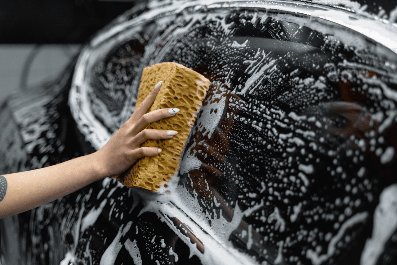 main image for 4 Spon Cuci Mobil Terbaik untuk Hasil Bersih Maksimal