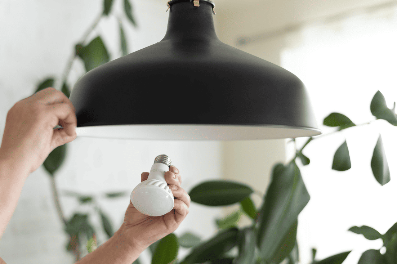 main image for Kenapa Lampu kedap-kedip? Ini Penyebab dan Solusinya