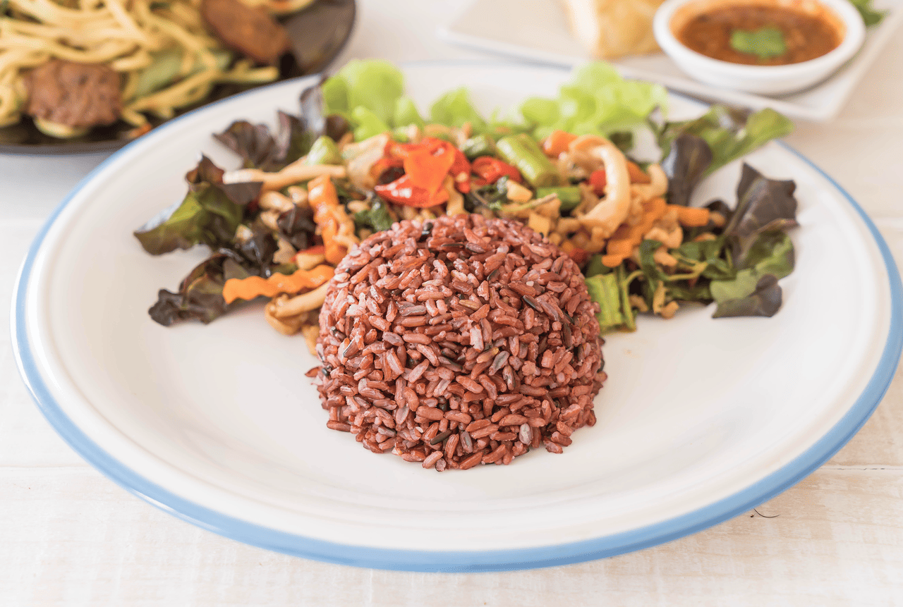 main image for Cara Memasak Beras Merah agar Pulen, Cocok untuk Diet Sehat