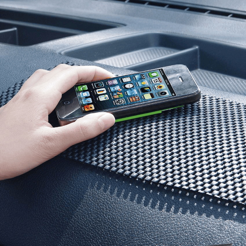 hiasan-dashboard-mobil