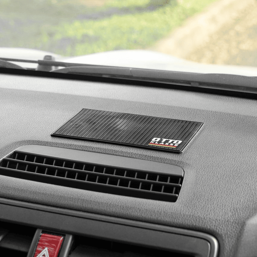 hiasan-dashboard-mobil