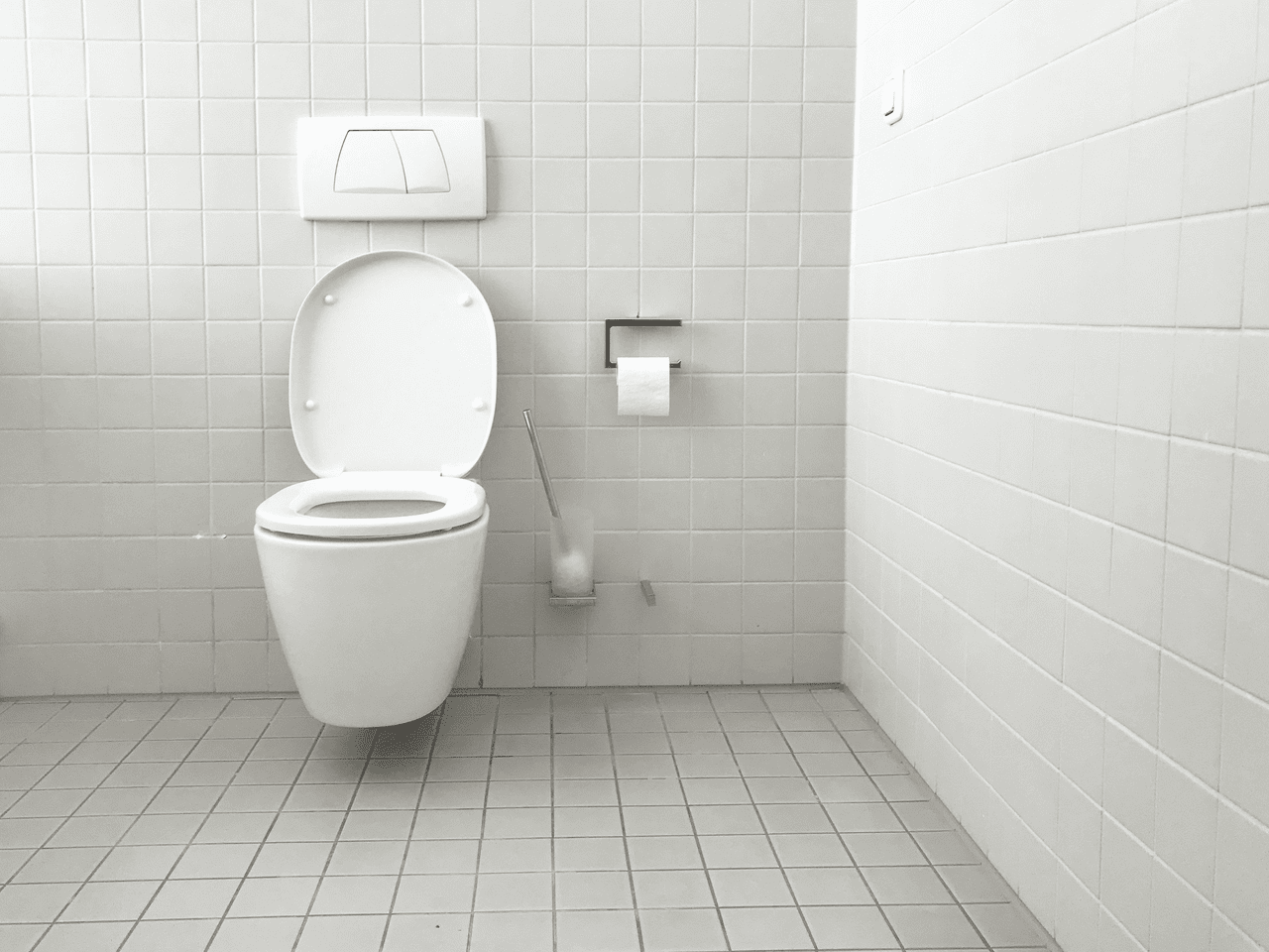 main image for 5 Cara Menghilangkan Bau WC yang Menguap Paling Efektif