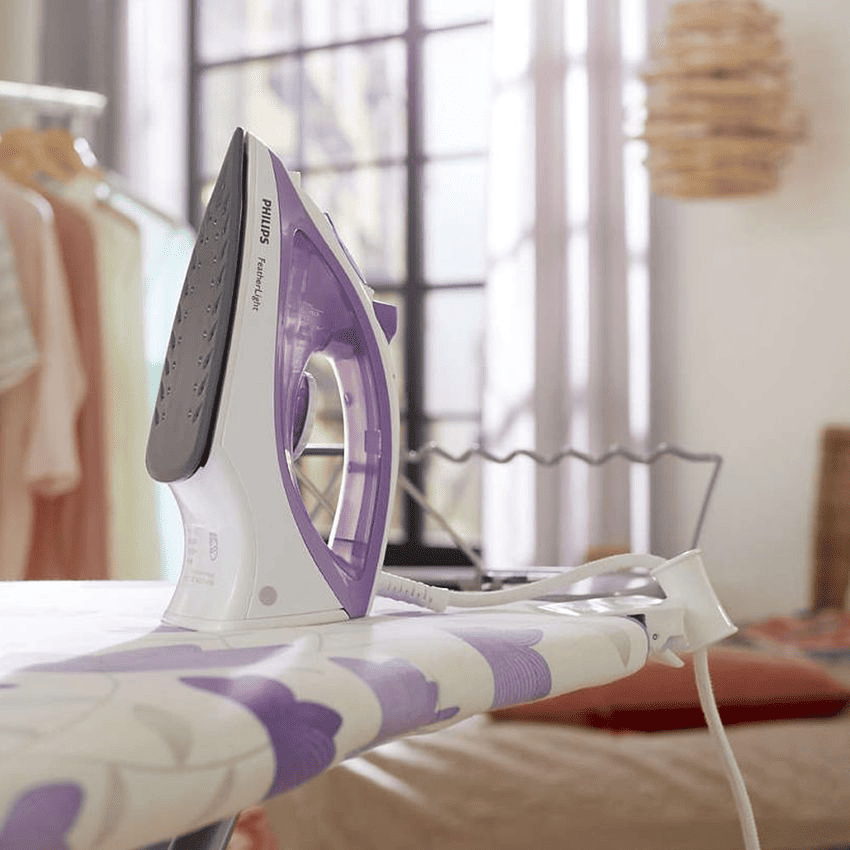 cara-membersihkan-setrika-yang-lengket