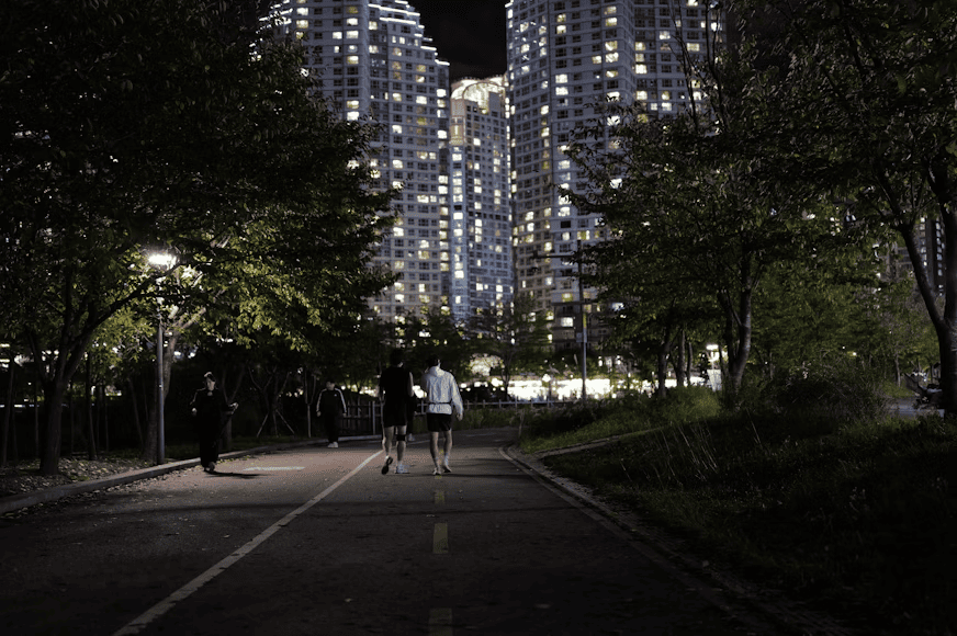 main image for Apakah Boleh Olahraga Malam? Ini Fakta dan Tips Pentingnya!