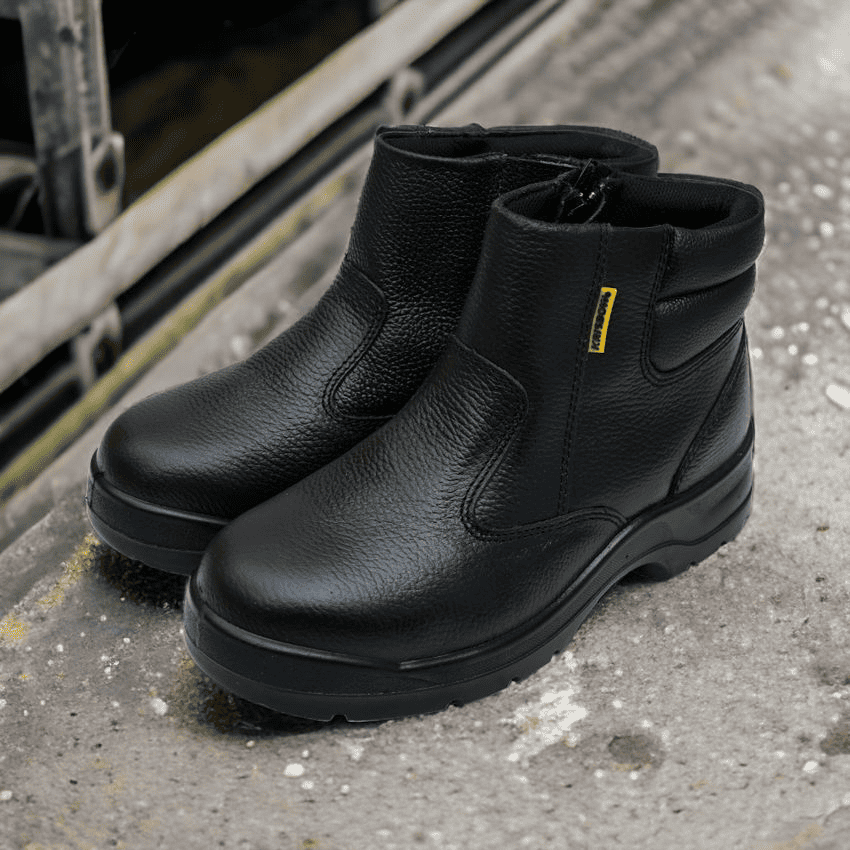sepatu-safety-terbaik